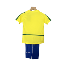 Carregar imagem no visualizador da galeria, Camisa e Shorts Brasil 2002 Infantil