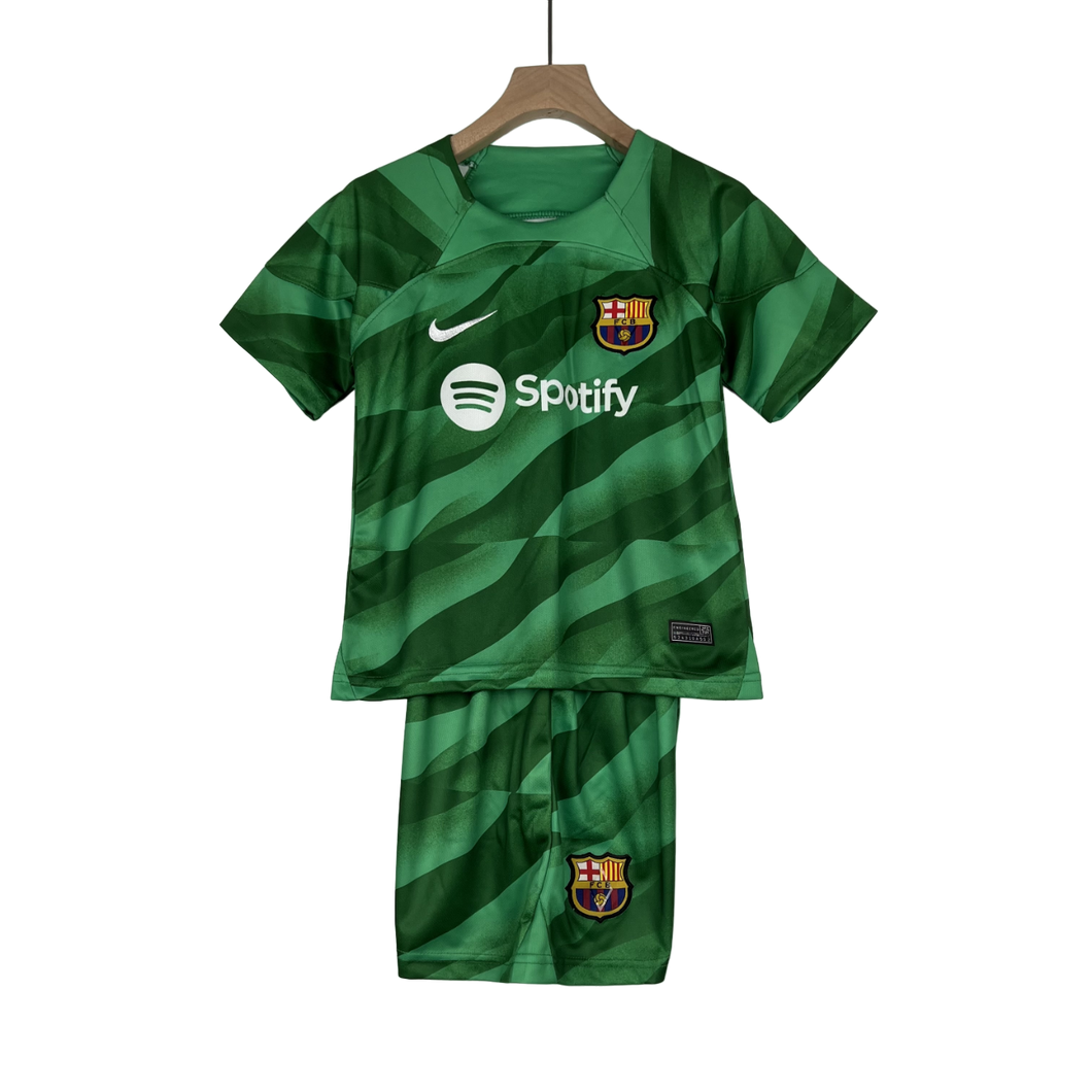 Camisa e Shorts Barcelona Goleiro Infantil 23/24