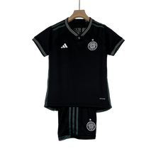 Carregar imagem no visualizador da galeria, Camisa e Shorts Celtic Infantil II 23/24
