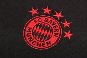 Conjunto Camisa e Calça Bayern Munchen 22/23